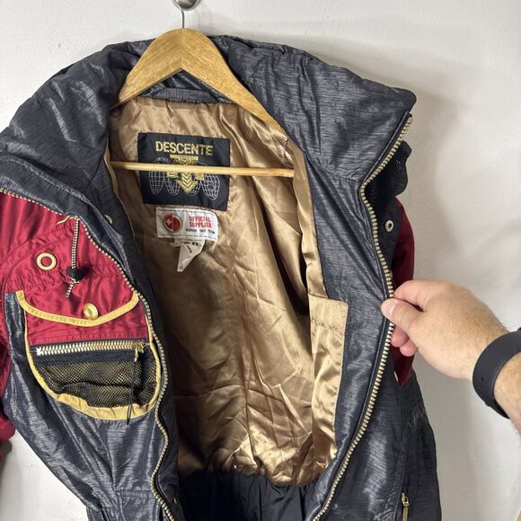 Vintage Descente Ski Suit Men’s Small Suisse Ski Team Official Supplier 80s - Picture 12 of 16